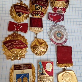 значки