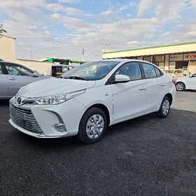 Toyota Yaris 2021