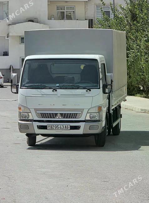 Mitsubishi Canter 2025 - 1