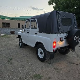UAZ 469 1995