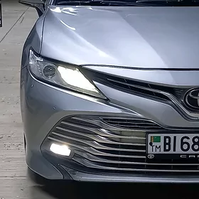 Toyota Camry 2018