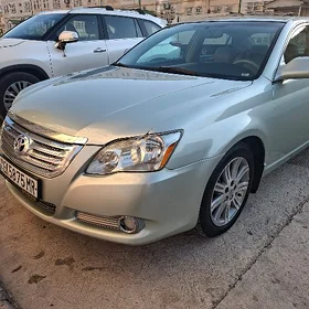 Toyota Avalon 2005