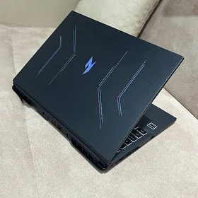 Acer i7-14650HX