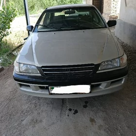 Toyota Corona 1996