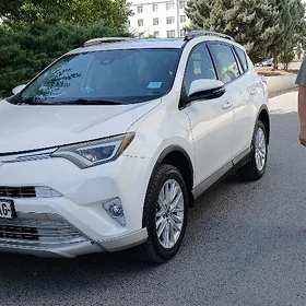 Toyota RAV4 2017