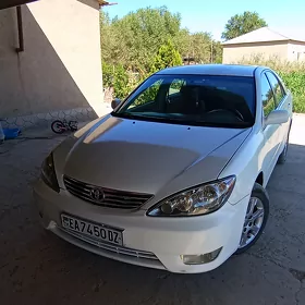 Toyota Camry 2005