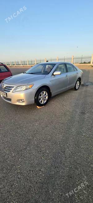 Toyota Camry 2010