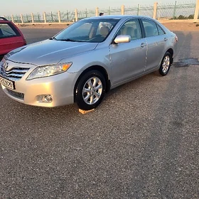 Toyota Camry 2010