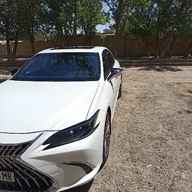 Lexus ES 350 2024