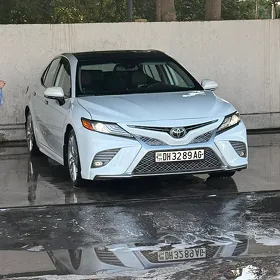 Toyota Camry 2020