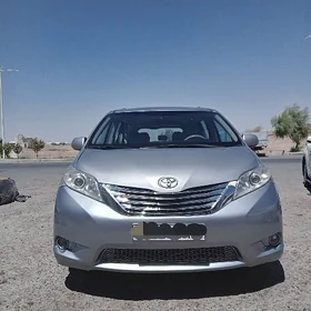 Toyota Sienna 2012