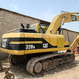 Caterpillar 320 Series 2002