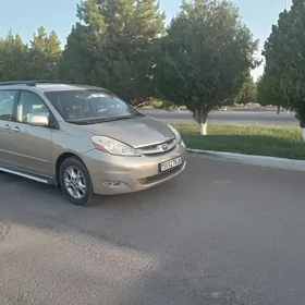 Toyota Sienna 2006