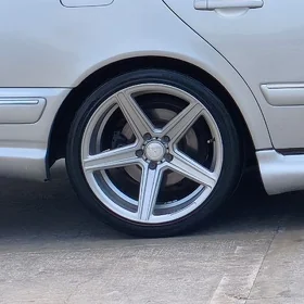 R18 VOSSEN RAZNASHIROKIY DISKA