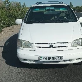 Toyota Sienna 2000