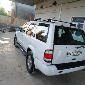 Nissan Pathfinder 2002