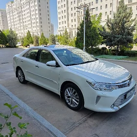 Toyota Camry 2015