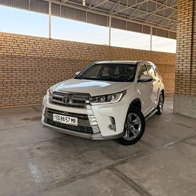 Toyota Highlander 2017