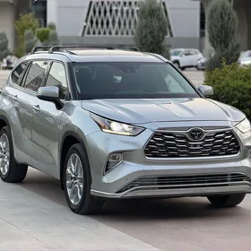Toyota Highlander 2022