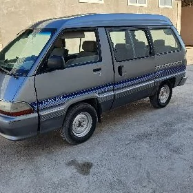 Toyota Town Ace 1990