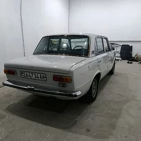 Lada 2104 1985