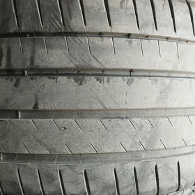 315 30 22 MICHELIN