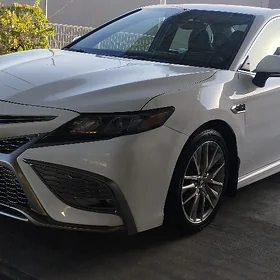 Toyota Camry 2023