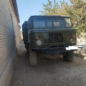 Gaz 66 1990