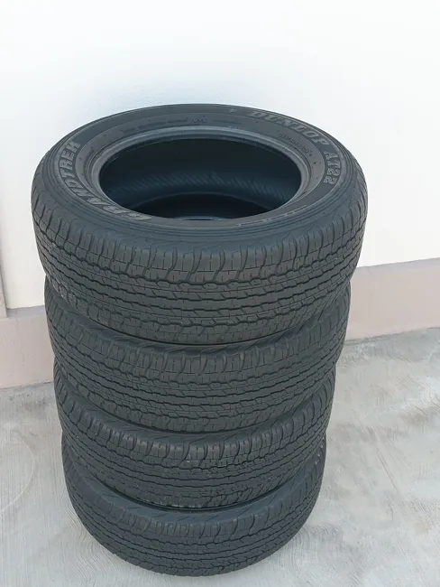 Dunlop teker 265 60 18