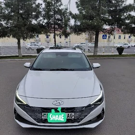 Hyundai Elantra 2022