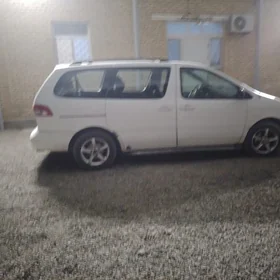 Toyota Sienna 1999