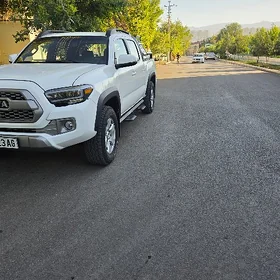 Toyota Tacoma 2016