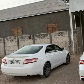 Toyota Camry 2011