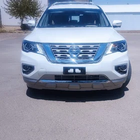 Nissan Pathfinder 2020