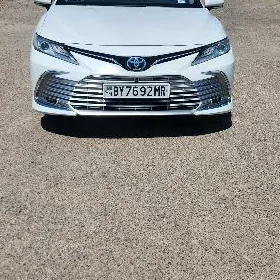 Toyota Camry 2020