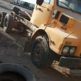 Volvo FH12 1982