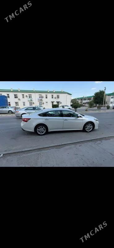 Toyota Avalon 2013