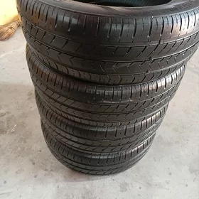 215 60 16 yyl 2025