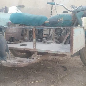 Ural 4320 1981