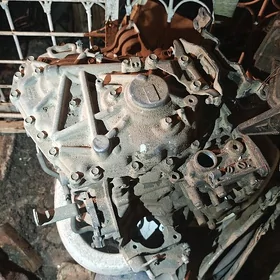 nissan pathfinder R52 2013