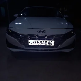 Hyundai Elantra 2022