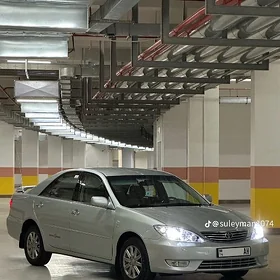 Toyota Camry 2004