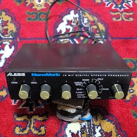 Toy apparat rewer
