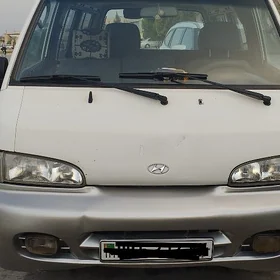 Hyundai H100 2001