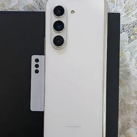 Samsung Z Fold 5