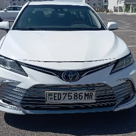 Toyota Camry 2023