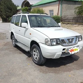 Nissan Terrano 2004