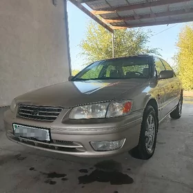 Toyota Camry 1998