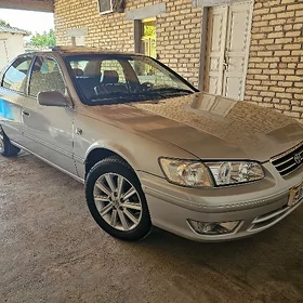 Toyota Camry 2000