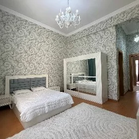 14 TAPGYR 4KOMNAT